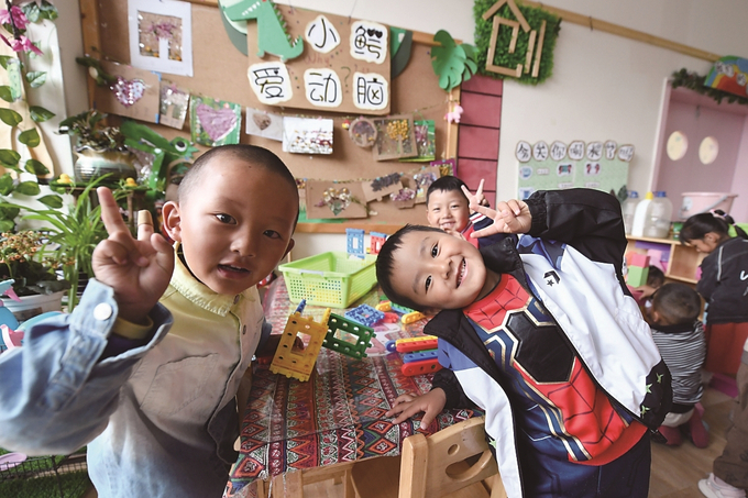 江蘇援建的拉薩市江蘇實(shí)驗(yàn)幼兒園，所有師資在江蘇接受培訓(xùn)，打造具有江蘇水準(zhǔn)的優(yōu)質(zhì)學(xué)前教育資源。 本報(bào)記者 萬程鵬 攝