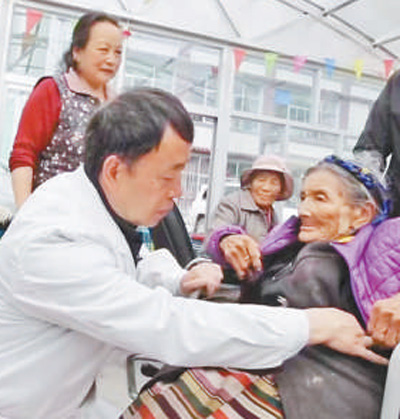 傾情助人，守護鄉(xiāng)親健康