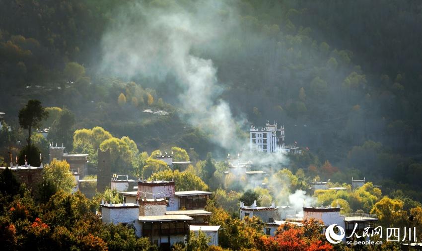 丹巴美景。李永安攝