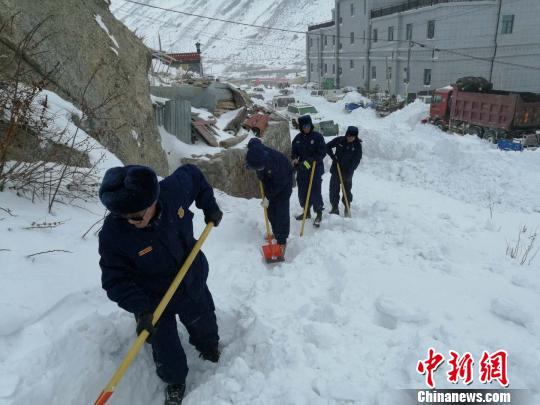 春節(jié)、藏歷年期間西藏消防堅(jiān)守崗位保民眾安穩(wěn)過年