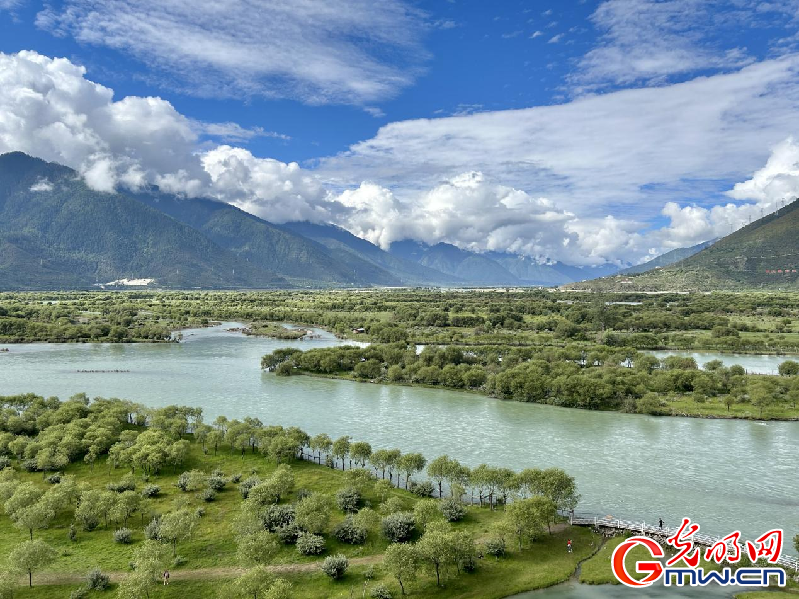 我們的家園丨【組圖】 綠水青山入畫，“金山銀山”筑起